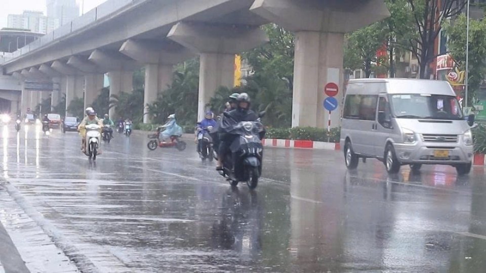 Rain eases, heat returns to Northern Vietnam